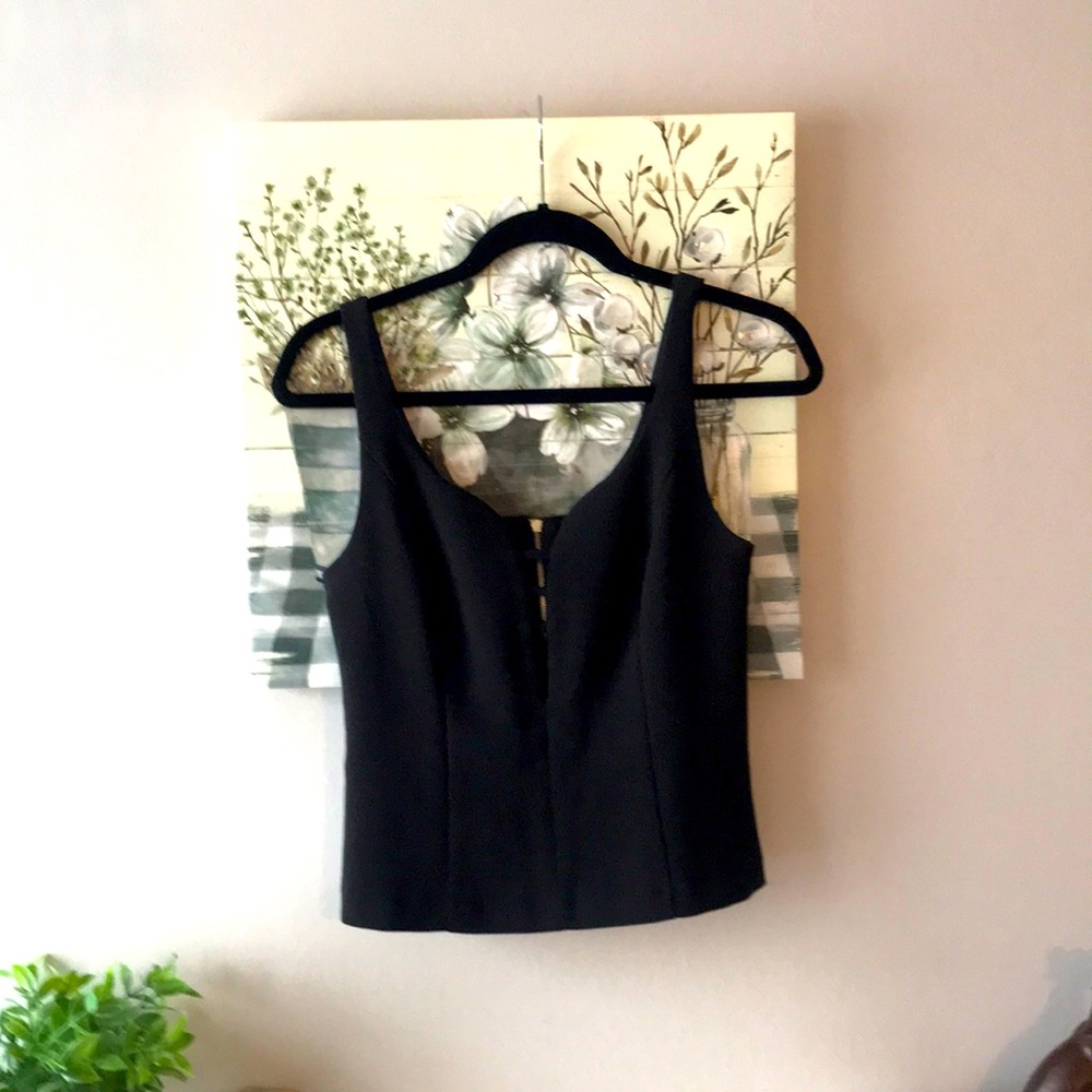 Dynamite top